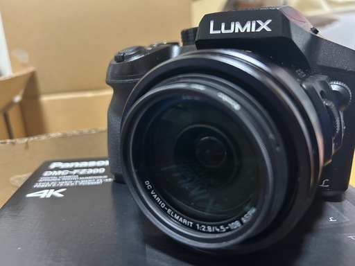 ☆シャッター回数1回のみ　パナソニック Lumix DMC-FZ300☆ Panasonic - 未使用に近い【シャッター回数93回】Panasonic DMC