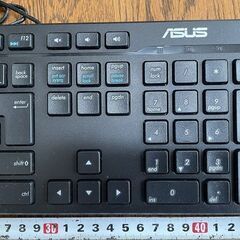 ASUS USBキーボードの画像
