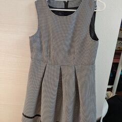 値下げ！女の子130フォーマル服の画像