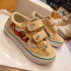 VANS × セサミストリート ベビー靴の画像