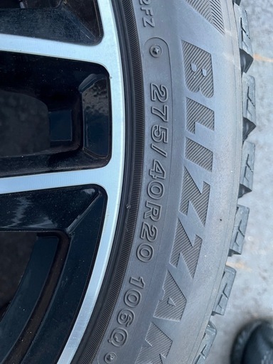 アウディ　ホイール　20×9J 275/40R20　