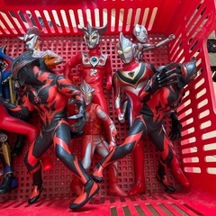 【無料】ウルトラマン等フィギュアの画像