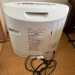 パナソニック加湿セラミックファンヒーターの画像