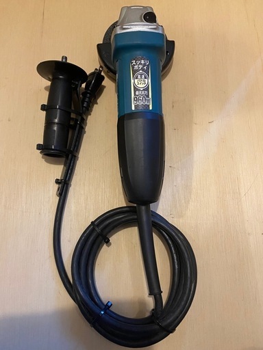 ディスクグラインダー　マキタ　100V