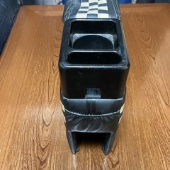 車　肘置き　ドリンクホルダー　小物入れ