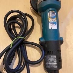 ディスクグラインダー　マキタ　100V