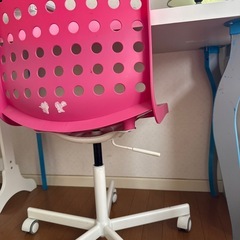 IKEA デスク＆チェアの画像