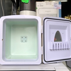 8L 温冷庫 AC100V 缶コーヒー温め用に☺️デスクの脇にあると嬉しい温冷庫🥫の画像