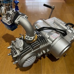 フィンフィンシリンダーヘッド　　 スーパーカブ　4速125ccエ...
