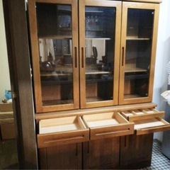 高級食器棚 戸棚の画像
