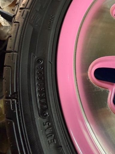 値下げ女性の方にハート型ホイール中古タイヤ新品同様