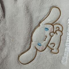 美品⭐️シナモロール　パーカー⭐️の画像