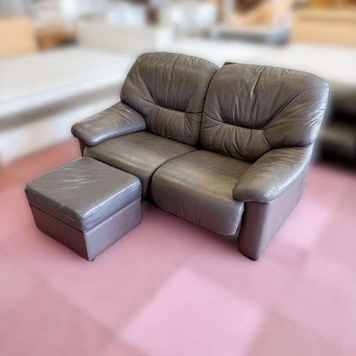 2人掛け ソファ レザー オットマン付き