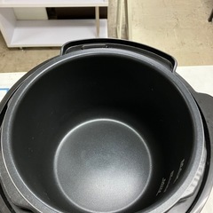 ☆値下げ☆I2503-869 オークローンマーケティング クッキングプロ V2プレミアム 電気圧力鍋 容量3.2L 2022年製 通電確認済み キズ汚れ有りの画像