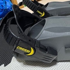 Cressi フィン 約60cm 調整可能 Diving  finsの画像