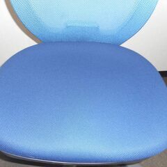 メッシュバックチェア　オフィスチェア　ワークチェア　ブルーの画像