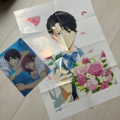 クリアファイルとポスターの画像