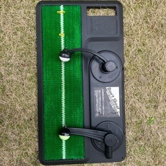 ゴルフ練習機