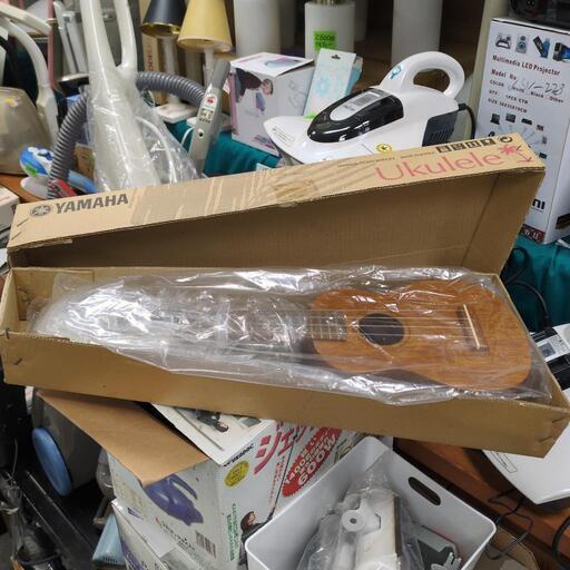 ★新入荷 YAMAHA ウクレレ YU-4