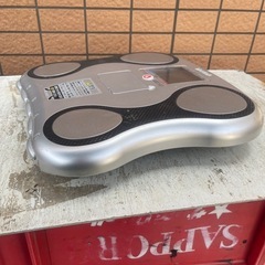 タニタ 基礎代謝チェック付き脂肪計メタボディBM-003
 の画像