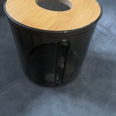 トイレットペーパーホルダー