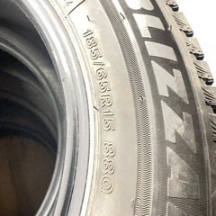 タイヤ スタッドレスタイヤ BRIDGESTONE ブリヂストン 185/65R15 4本の画像