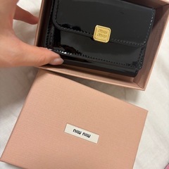 ミュウミュウ財布
