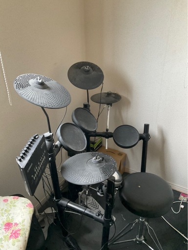 YAMAHA電子ドラム\n