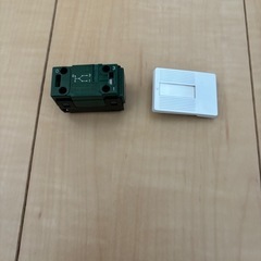 3路スイッチ　カバー付き