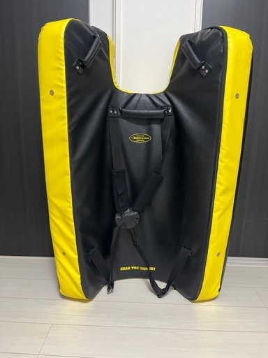 ボディーメーカー スーパーダミーミットシールド ブラック×イエローn