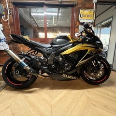 Suzuki GSX-R750 K8