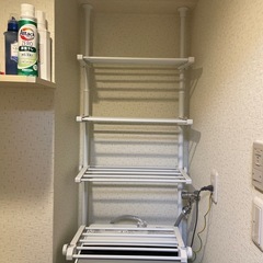 つっぱりラック 4段 伸縮 ホワイトの画像