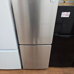 リサイクルショップどりーむ天保山店　No1513　新生活にオススメ♪　2ドア冷蔵庫　ハイアール　2023年製　容量148L　キャスター付き・冷凍室引出し収納タイプ♪　1～2暮らしに最適なサイズです♪