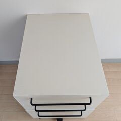 【お譲り先決定のため受付終了】【無料】デスクワゴン ホワイトの画像