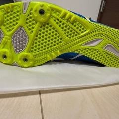 asics 陸上スパイクの画像