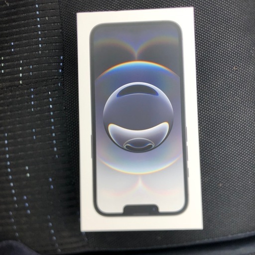 未開封・未使用品　iPhone16e   128G