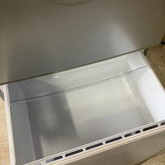 J79⭐️AQUA  2013年製 255L  冷凍冷蔵庫３ドア　の画像