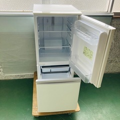 SHARP シャープ ノンフロン冷凍冷蔵庫 SJ-14E5-KW 2017年製 137Lの画像