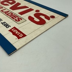 Levi’s 看板の画像