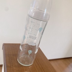 NUK 哺乳瓶