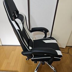GTRacing ゲーミングチェア（リクライニング・フットレスト付き）美品・引き取り希望の画像