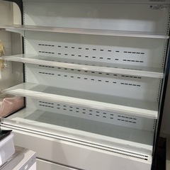 多段ショーケース