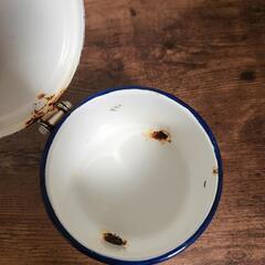 【値下げしました！！】個人輸入品　琺瑯　缶　の画像