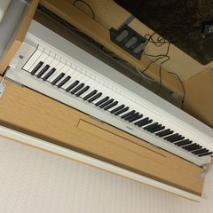 電子ピアノ　中古美品　格安で譲りますの画像