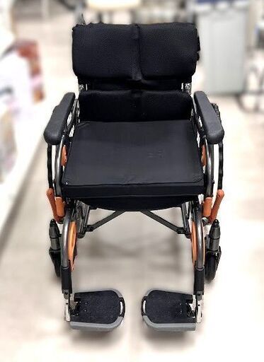 フロンティア　車いす　アクトモア　シュシュ　C2620