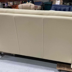 ★3人掛けソファ★トリプルソファ BOXスツール付き W177cm アイボリー 合成皮革 ハイバック ゆったりリビングの画像