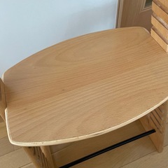 座面調整可能　椅子の画像