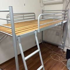 ロフト式パイプベッド
