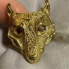 金色の狐のリング