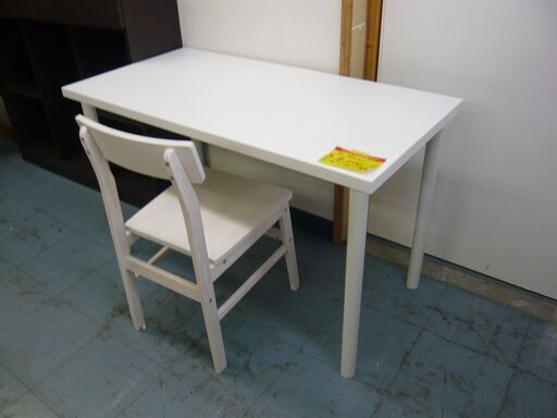 ID：196946　机、椅子セット